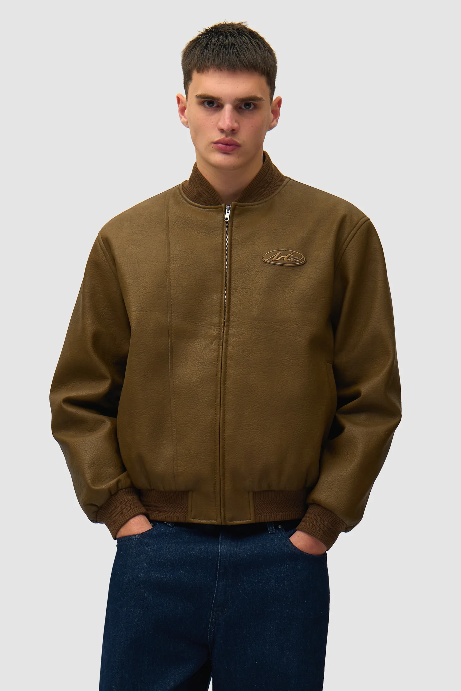 Veste universitaire en cuir – Marron